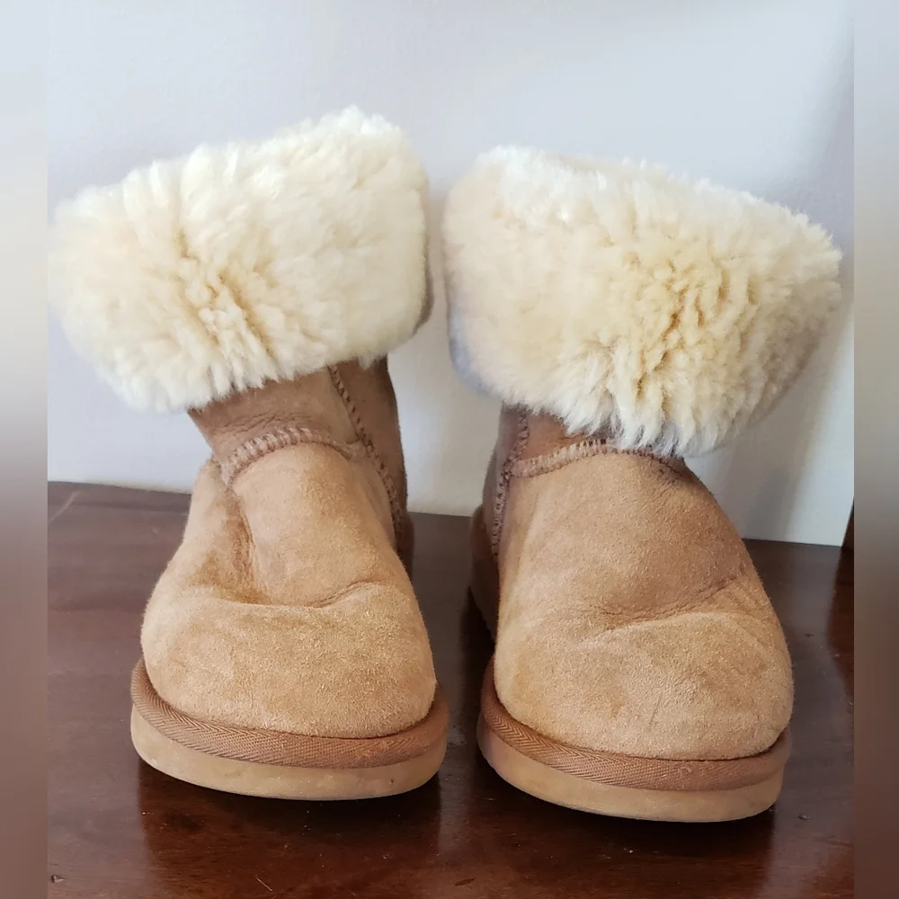 Sheepskin Women's Boots Size 6